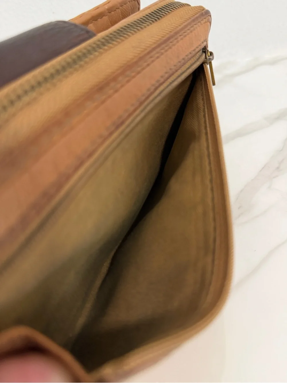Fossil  Tab Zip-Around Wallet / Clutch, Tan leather